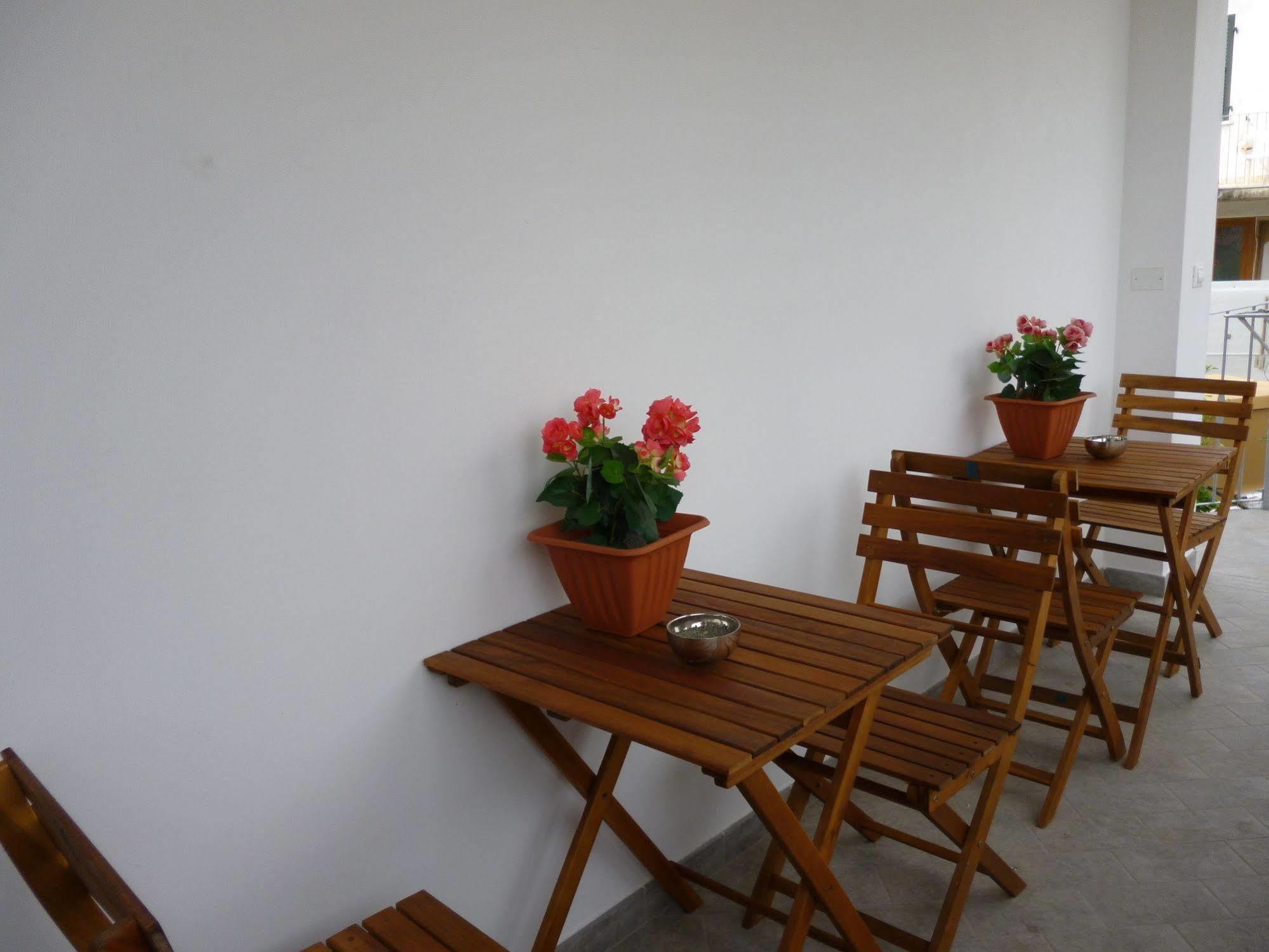 Elicrim Hotel Santo Stefano di Magra Exterior foto